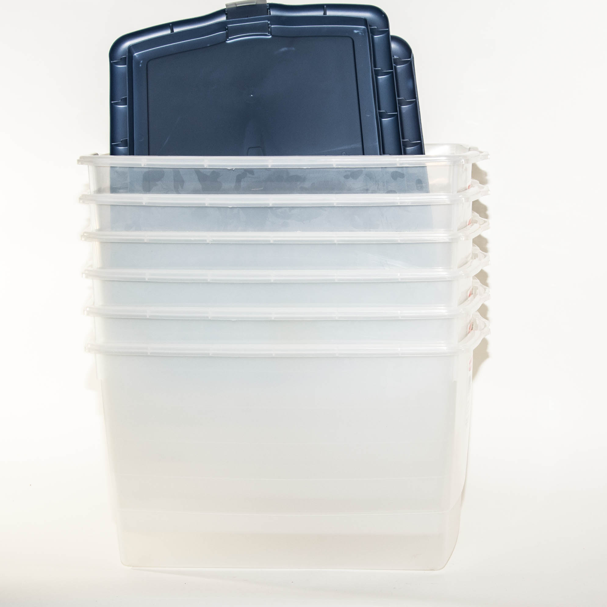 Set of (6) Rubbermaid Snap Topper 60 US Quart Totes