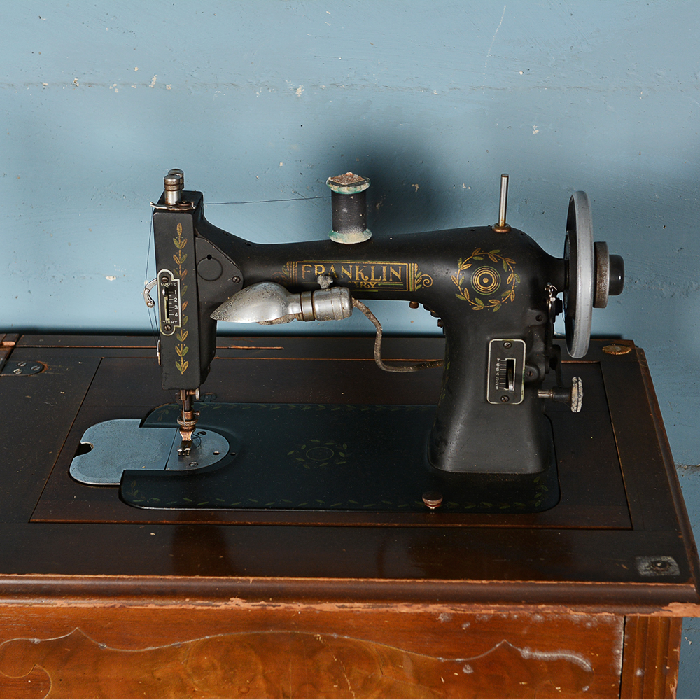 Antique Sears Roebuck Franklin Sewing Machine and Table