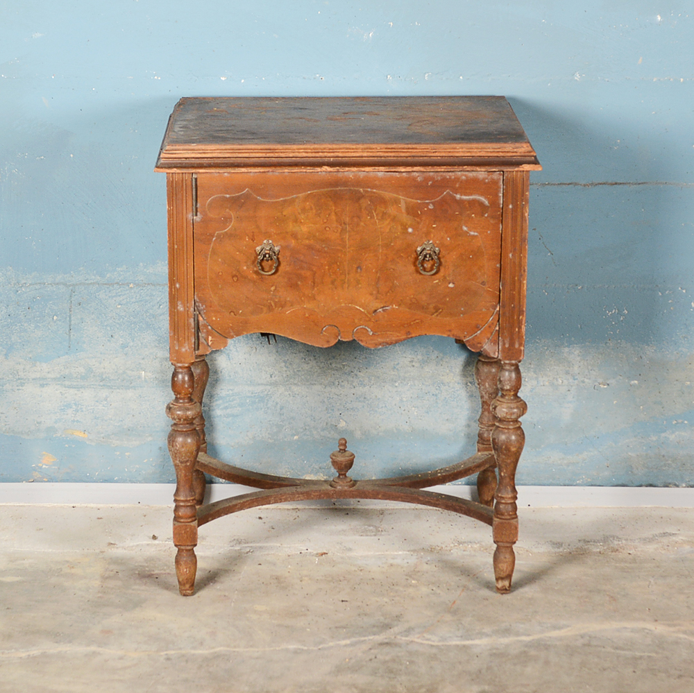 Antique Sears Roebuck Franklin Sewing Machine and Table