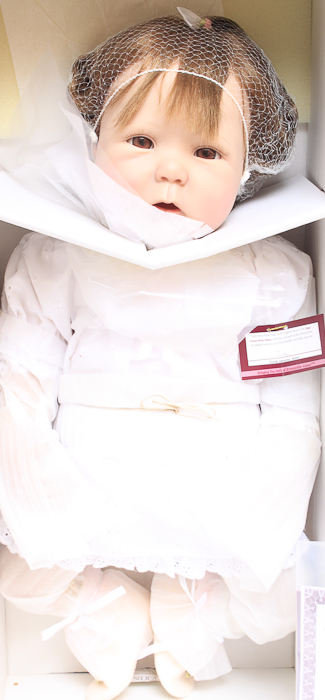 Ashton-Drake Gallery "Picture Perfect" doll