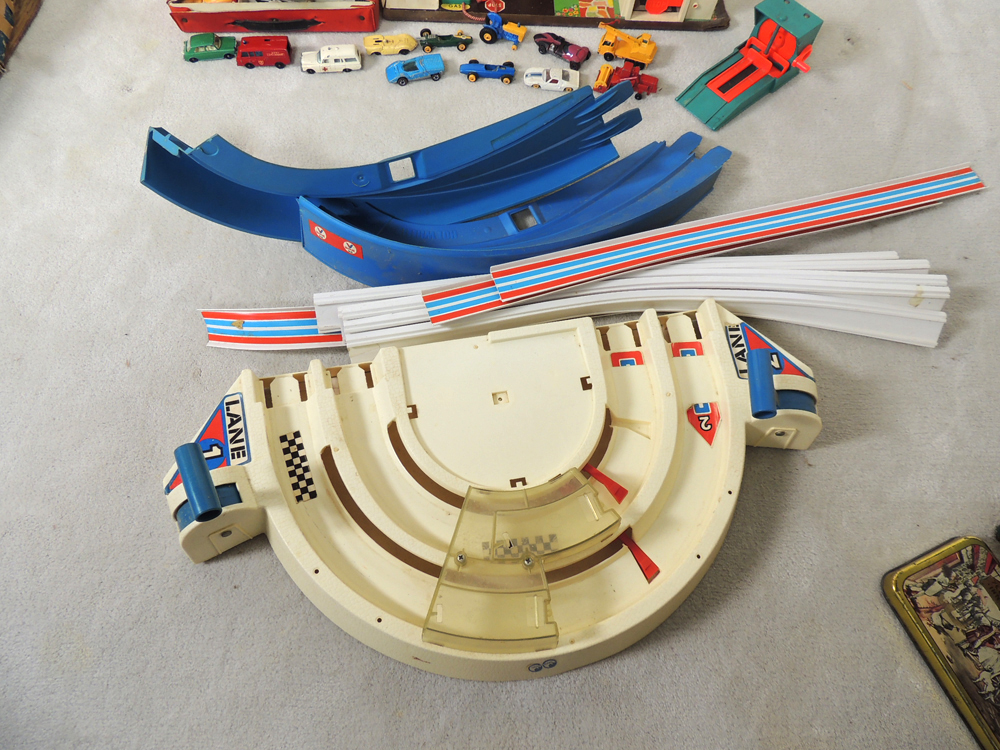 Toy Cars and Sets, Featuring Thundershift 500 Race Track and Hot Wheels