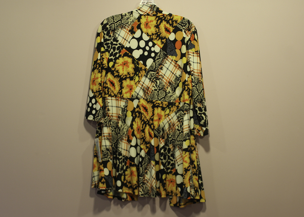 Grouping of Caribe and ATOC New Travel Clothing Size L