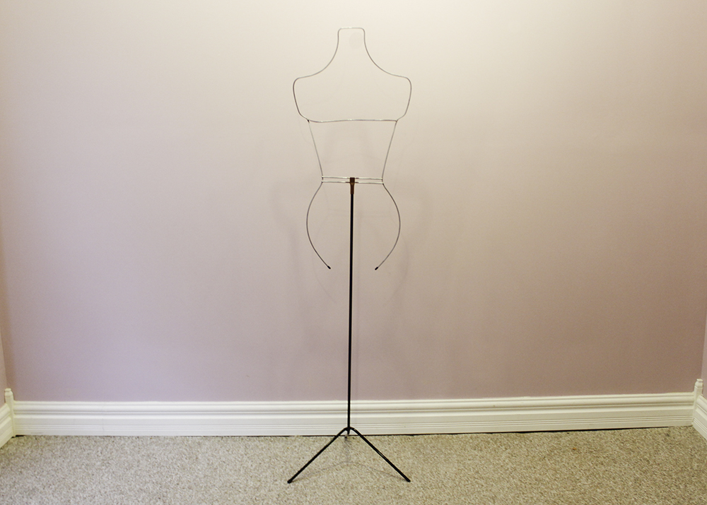 Modern Sculptural Wire Female Manikin