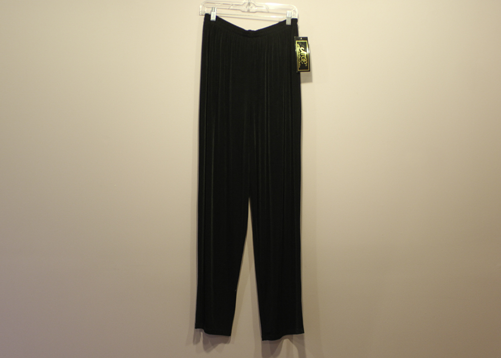 Grouping of Caribe and ATOC New Travel Clothing Size L