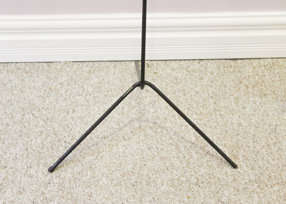 Modern Sculptural Wire Female Manikin