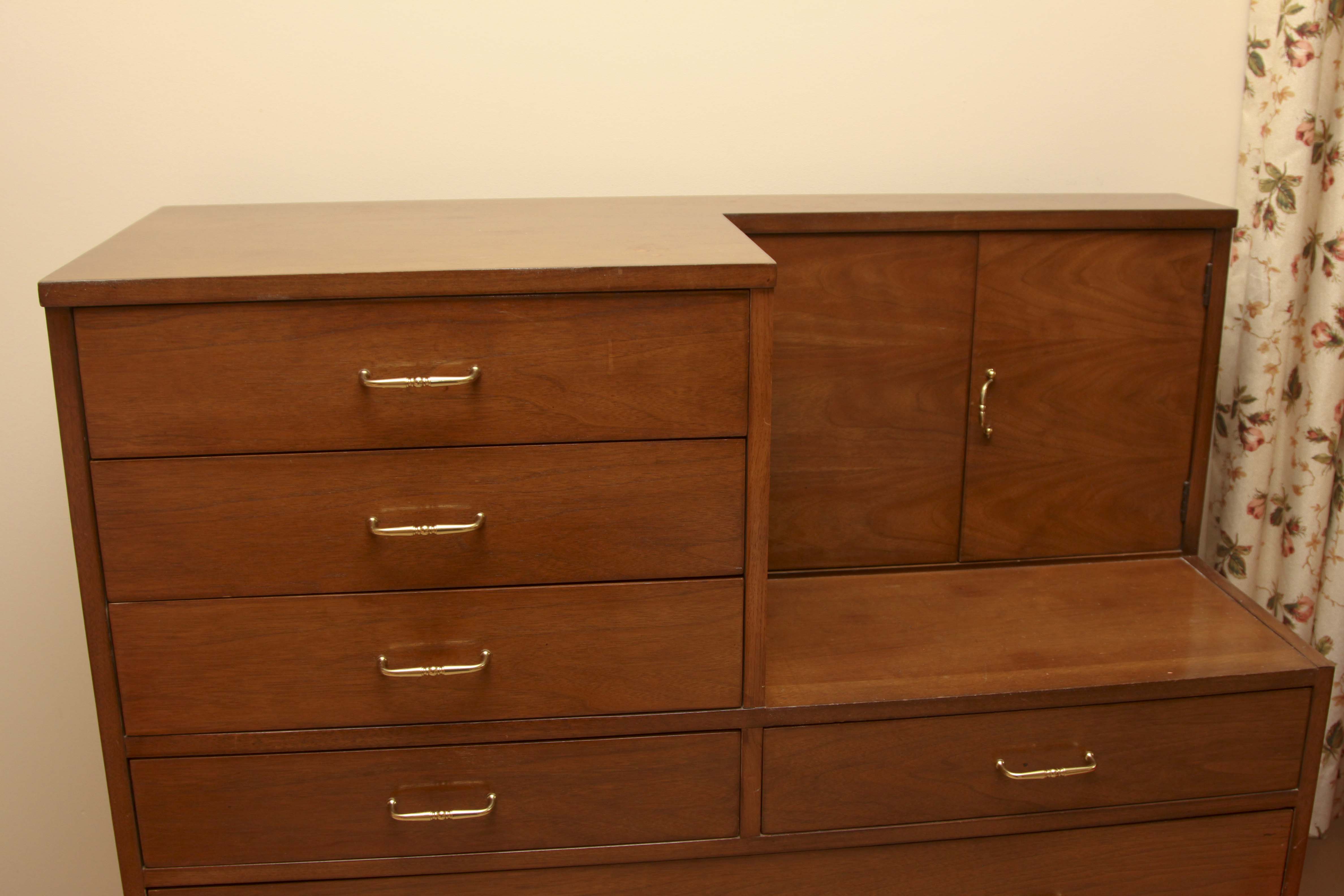 Drexel Mid Century Modern "Biscayne" Dresser with Hidden Vanity