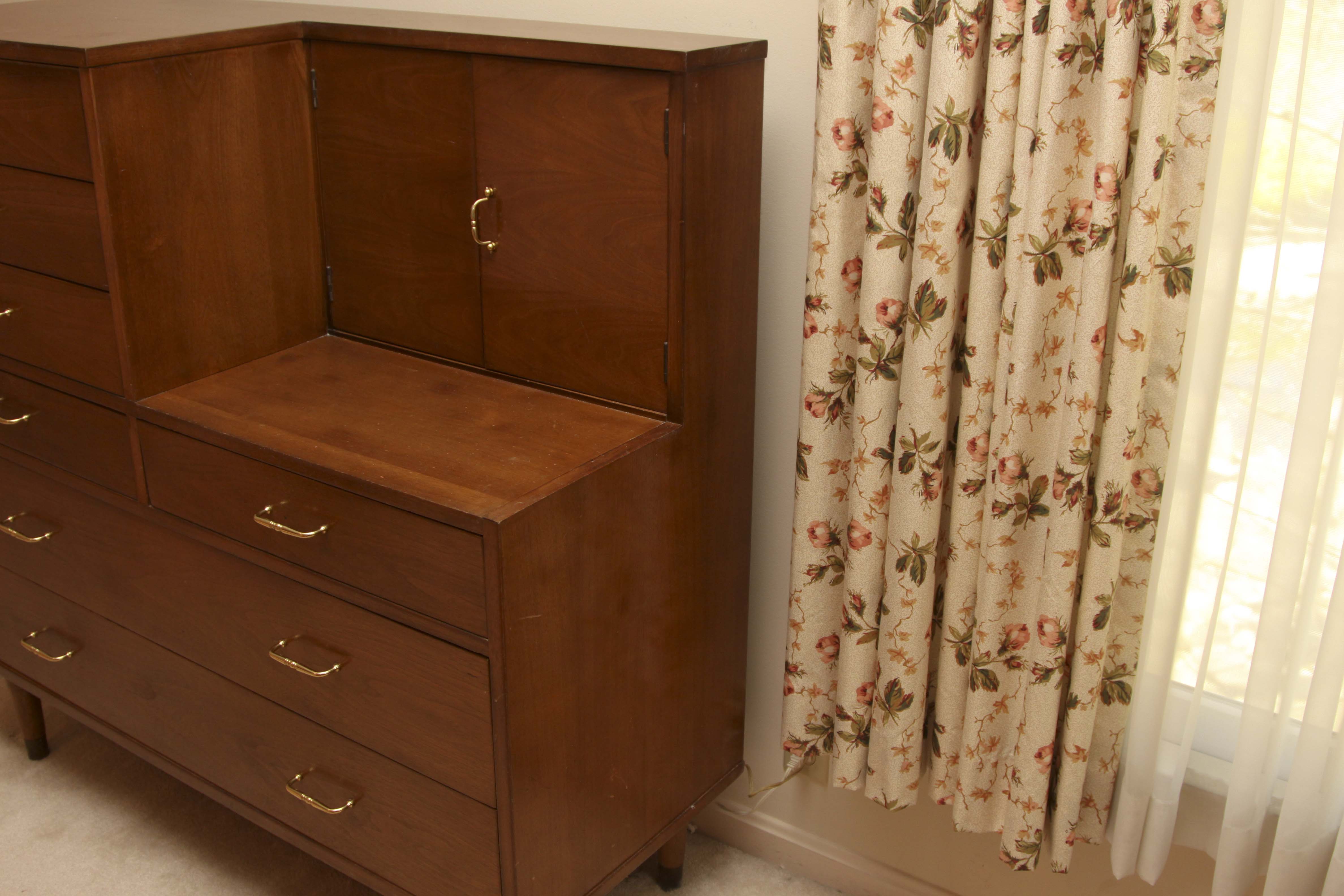 Drexel Mid Century Modern "Biscayne" Dresser with Hidden Vanity