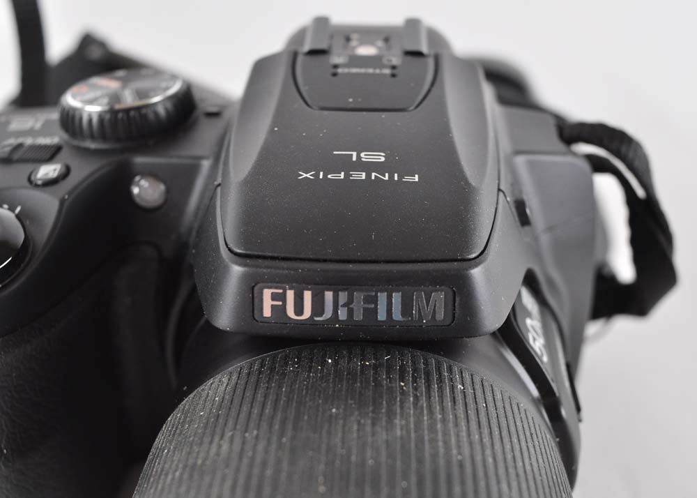 Fujifilm FinePix SL1000