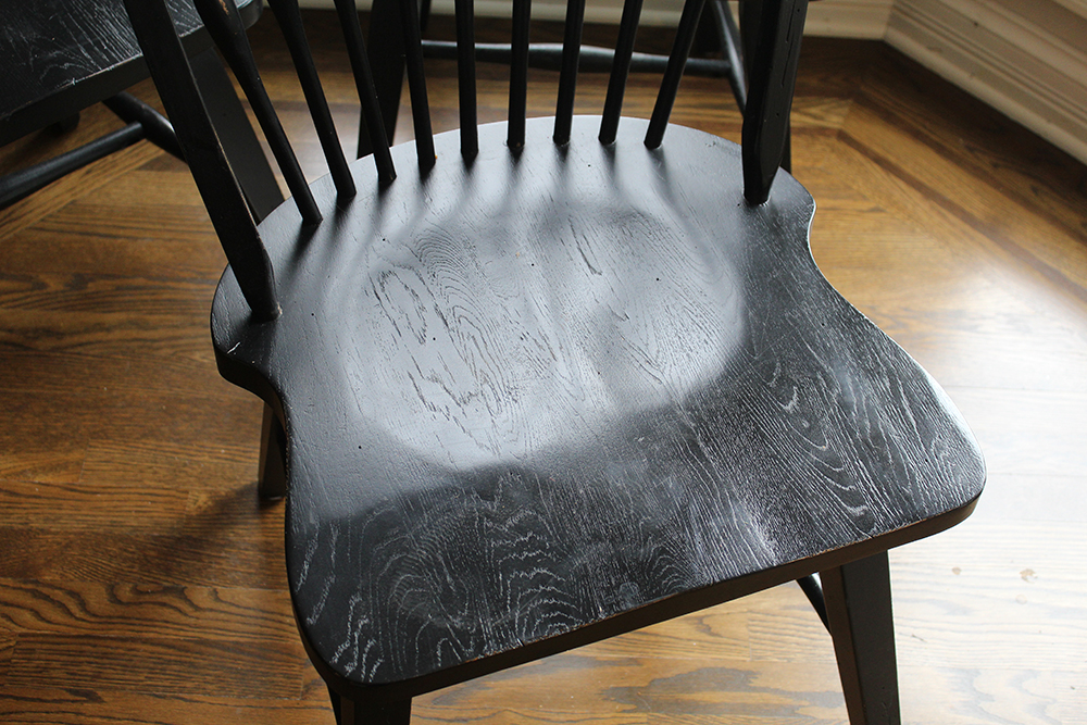 Broyhill Attic Heirlooms Windsor Style Black Chairs