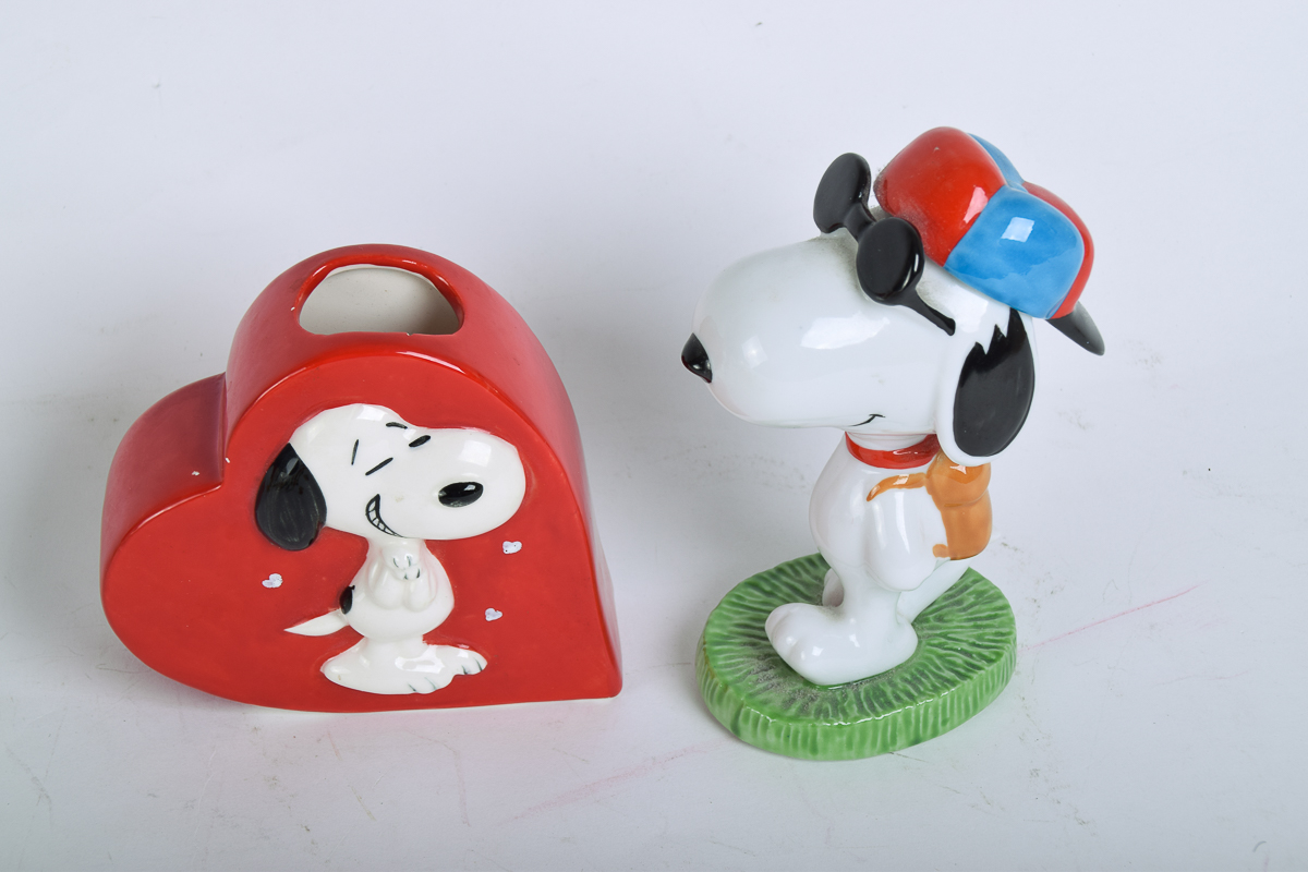 Vintage Peanuts Collectibles
