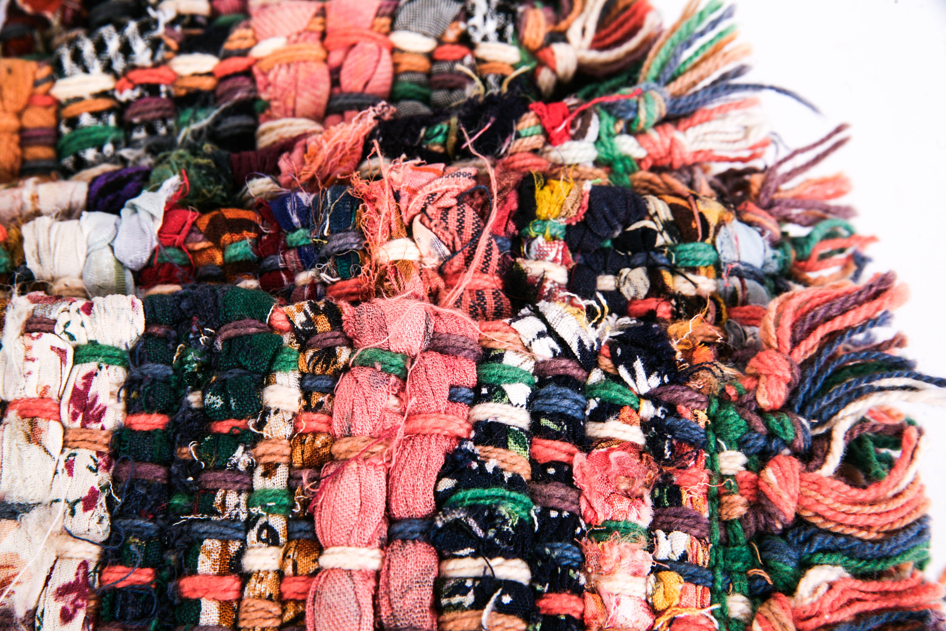 Grouping of Twenty-Five Assorted Entertaining Pieces