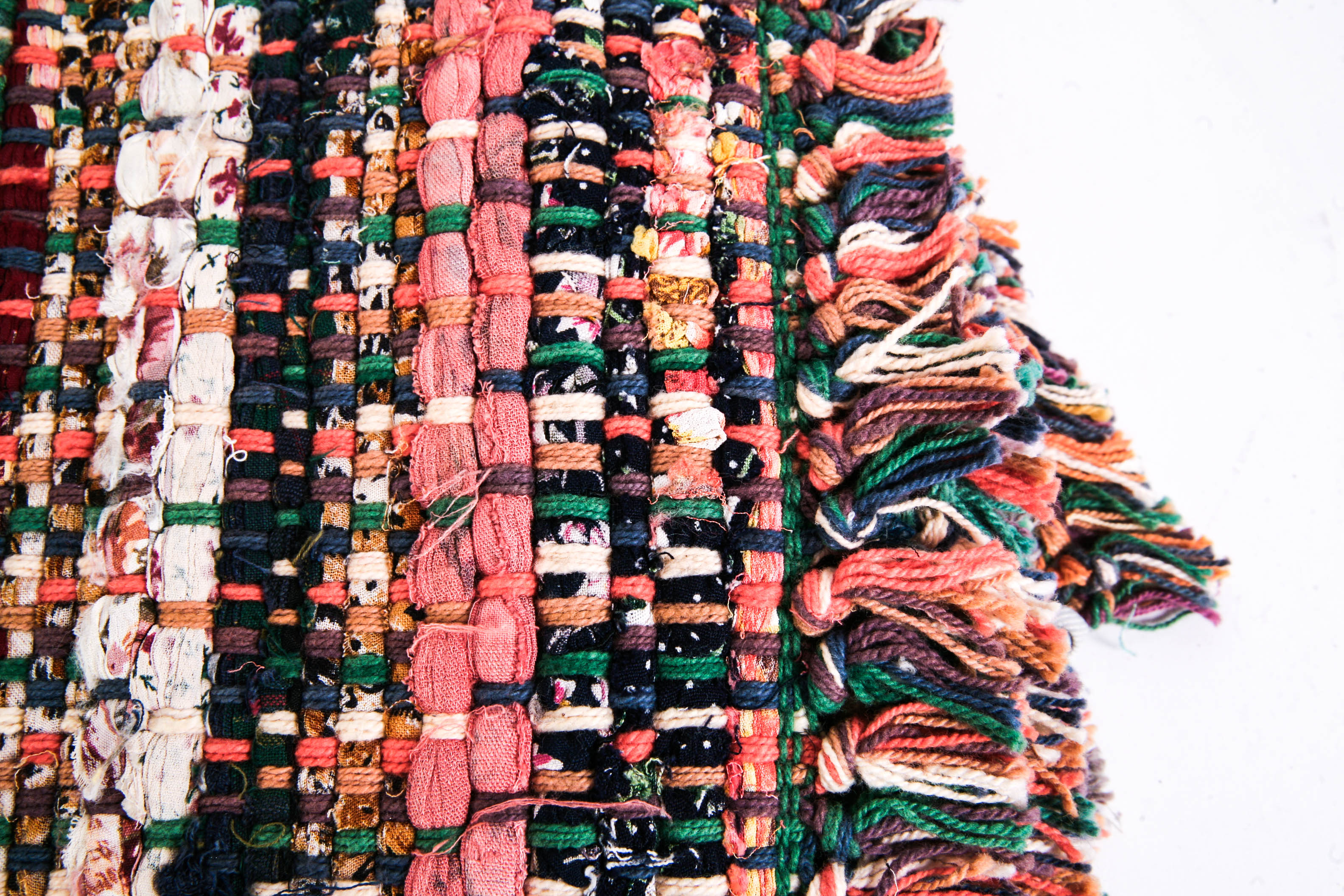 Grouping of Twenty-Five Assorted Entertaining Pieces