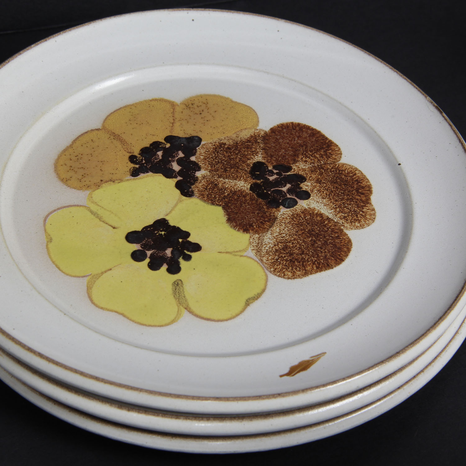 20 Piece Vintage Denby Dinnerware in Potpourri Honey Pattern