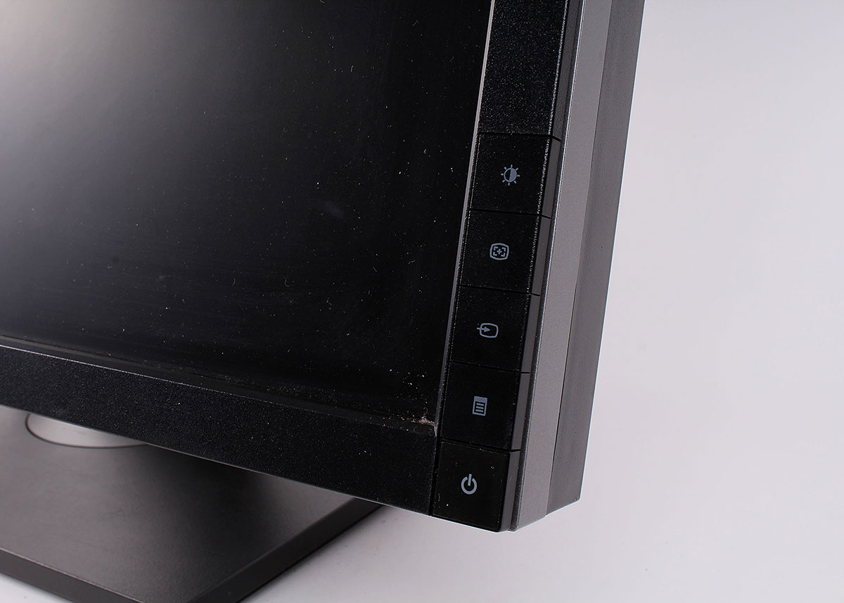 Dell 22 Inch Adjustable Computer Monitor