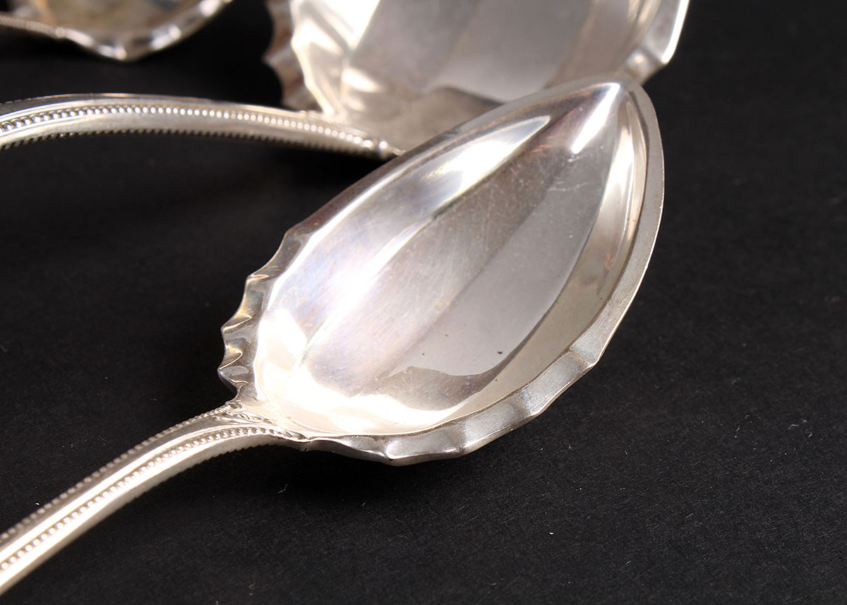 Sterling Silver Towle Old Colonial Boxed Flatware Set