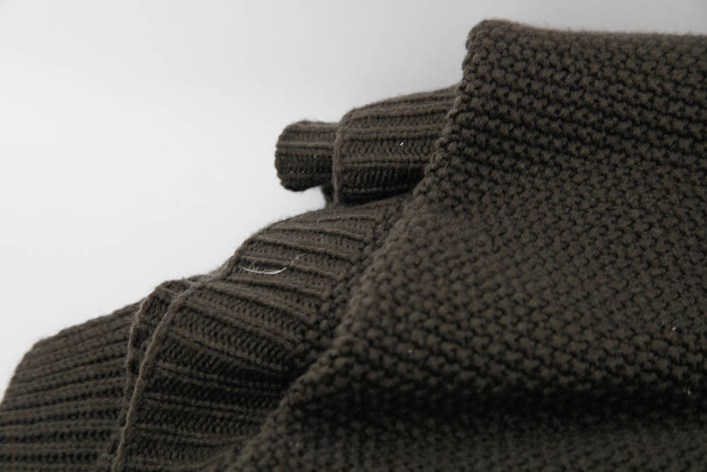 Grouping of Decorative Pillows and Throw