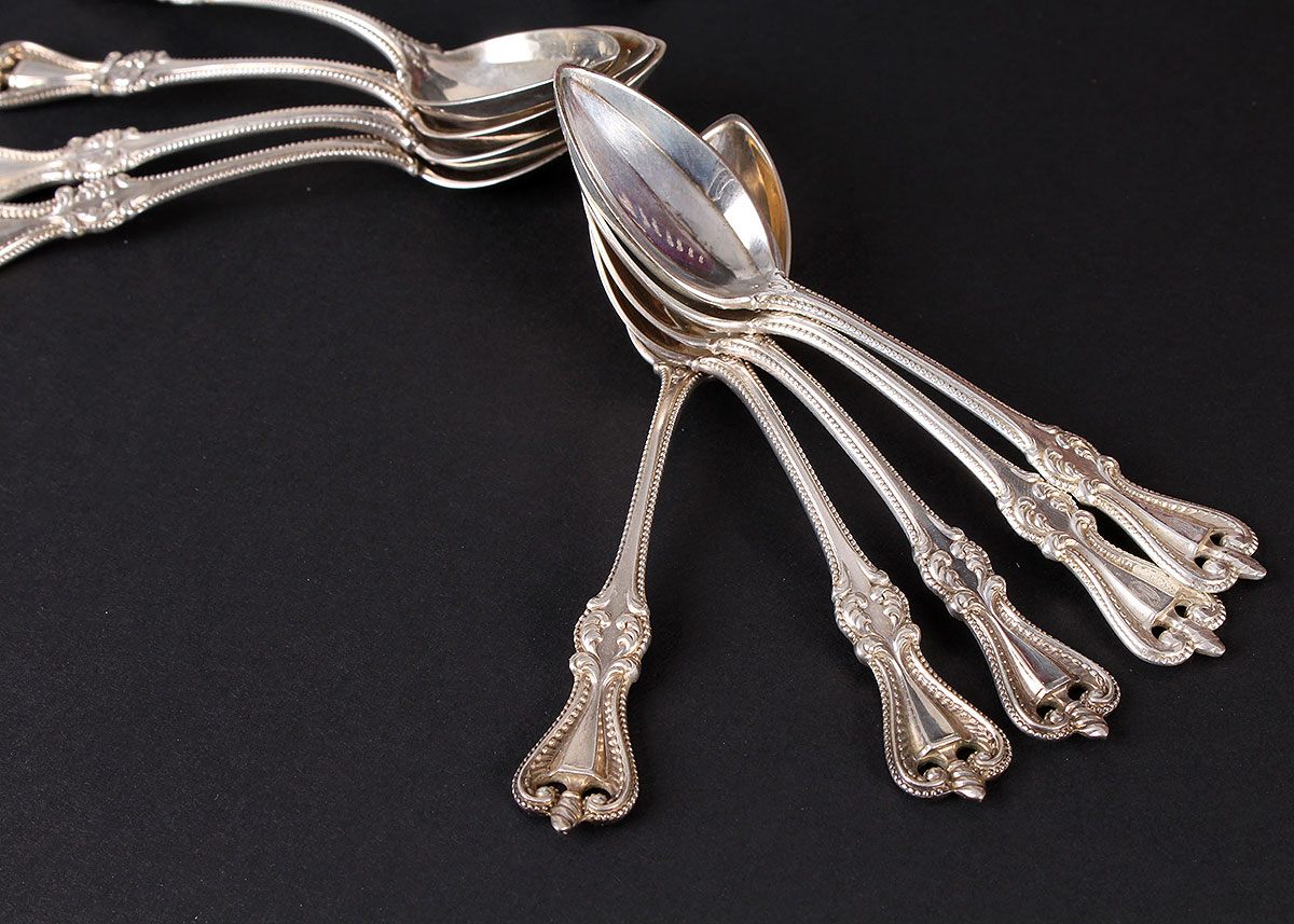 Sterling Silver Towle Old Colonial Boxed Flatware Set