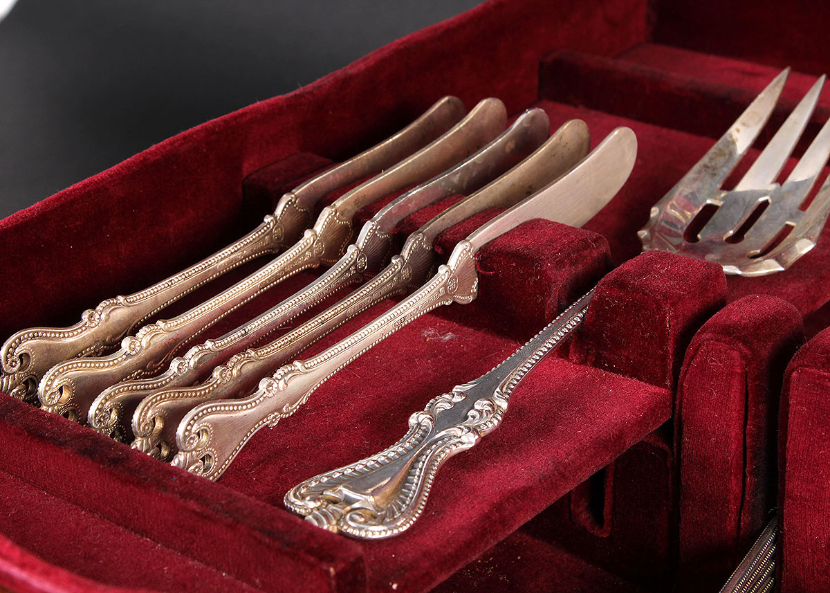 Sterling Silver Towle Old Colonial Boxed Flatware Set