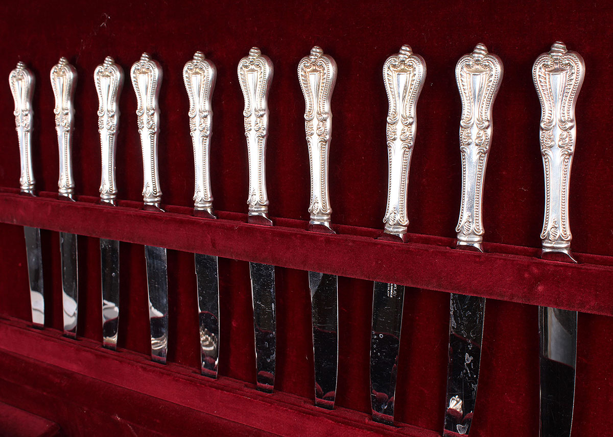 Sterling Silver Towle Old Colonial Boxed Flatware Set