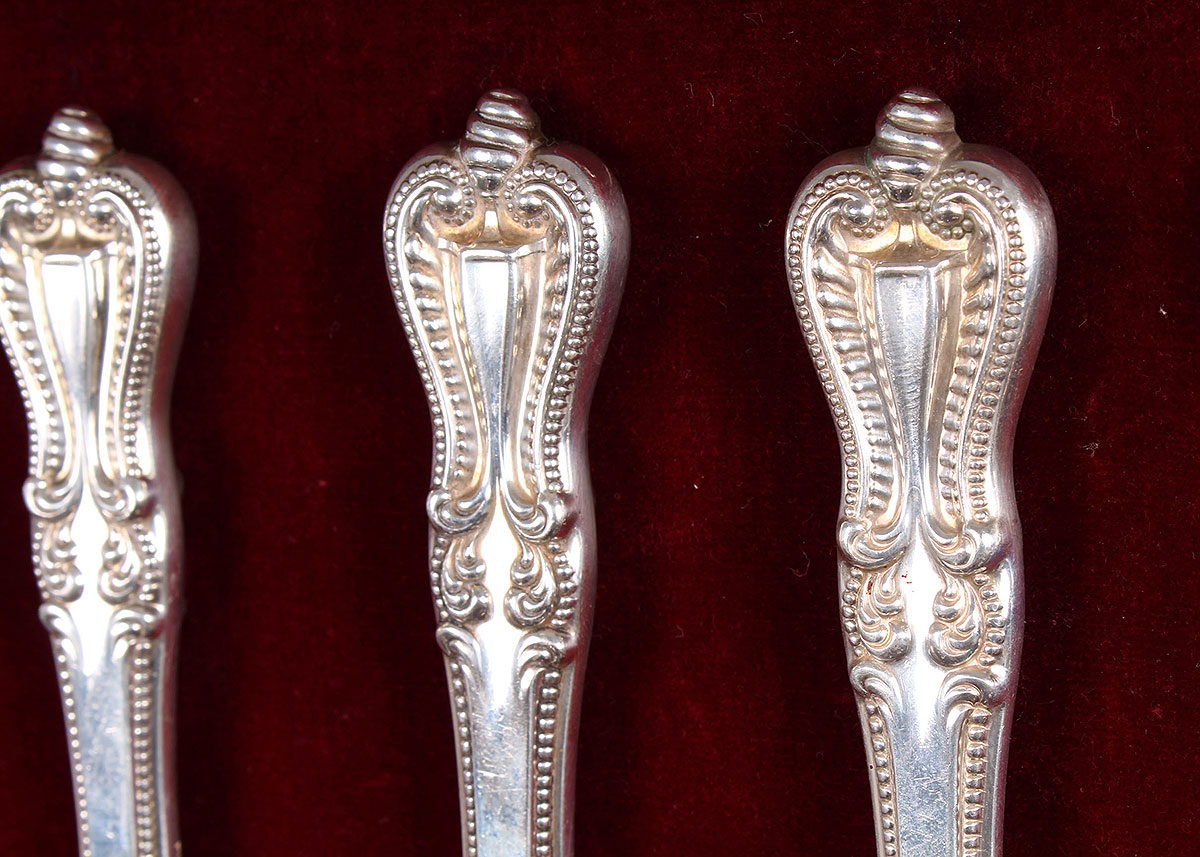 Sterling Silver Towle Old Colonial Boxed Flatware Set