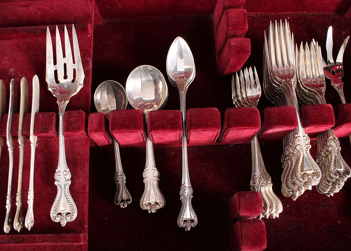 Sterling Silver Towle Old Colonial Boxed Flatware Set