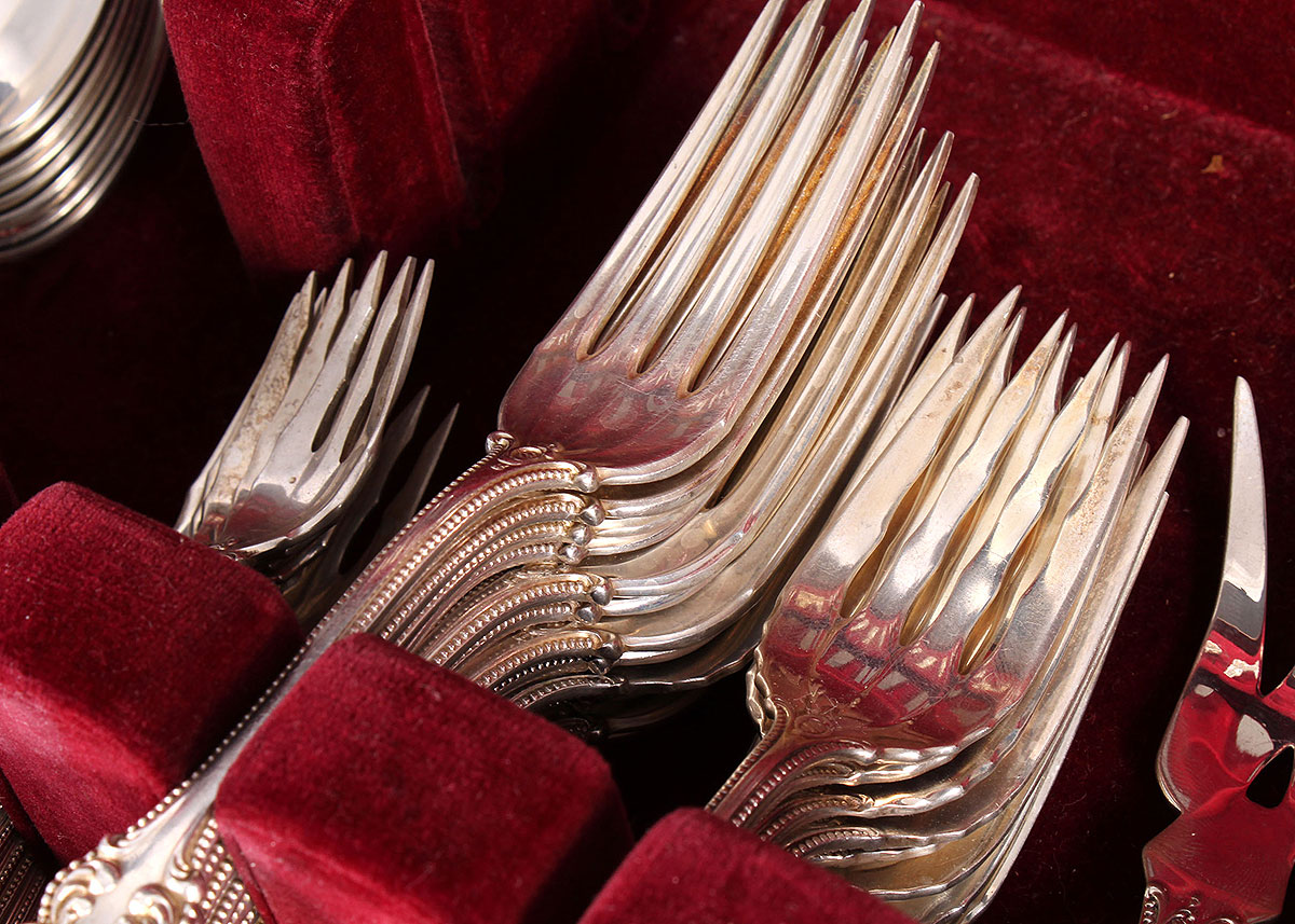 Sterling Silver Towle Old Colonial Boxed Flatware Set