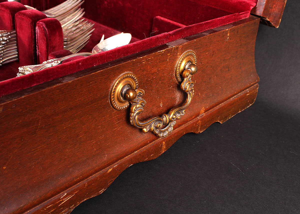 Sterling Silver Towle Old Colonial Boxed Flatware Set