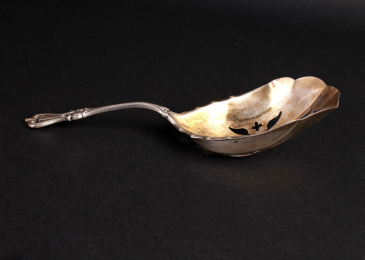 Sterling Silver Towle Old Colonial Boxed Flatware Set