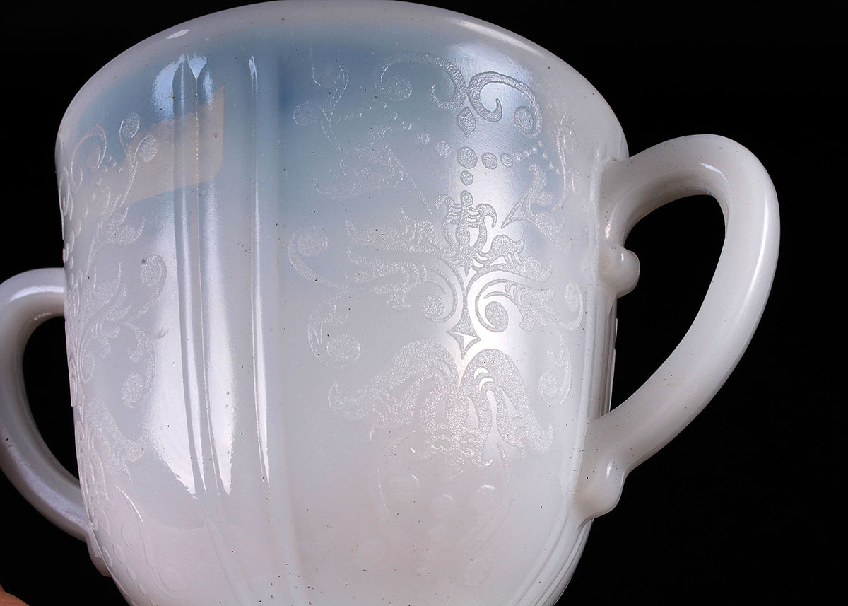 Opalescent Creamer and Sugar Pair with Floral Motif