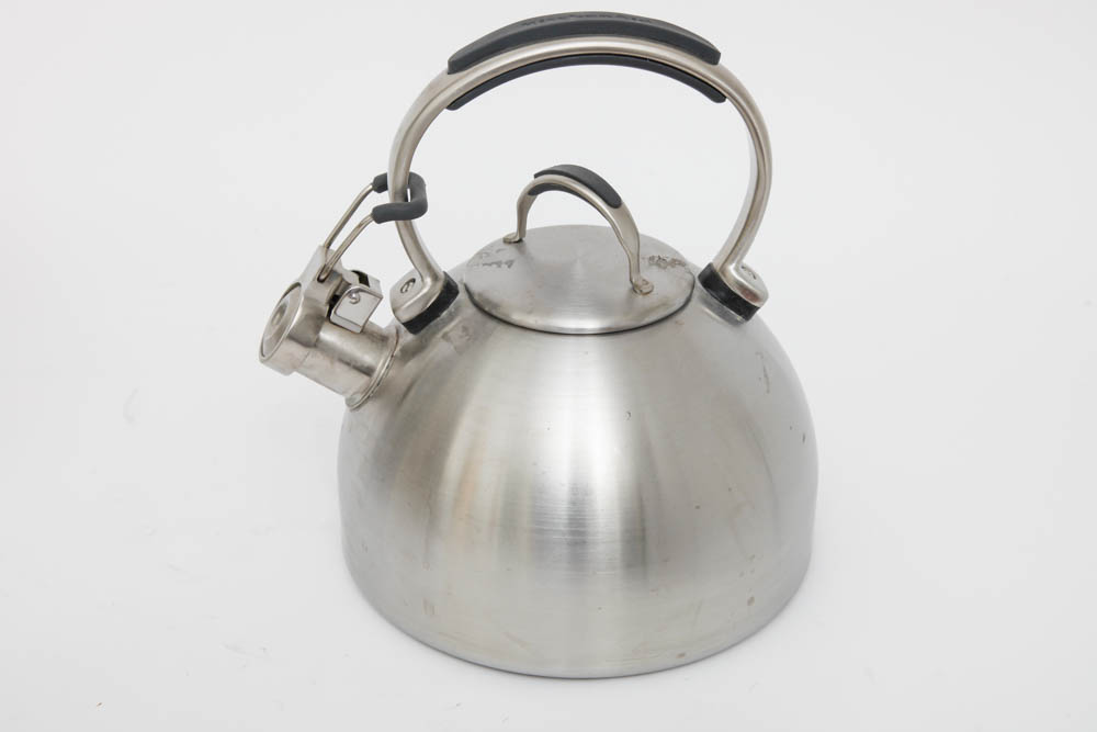 Stovetop Kettle and Kitchen Accessories