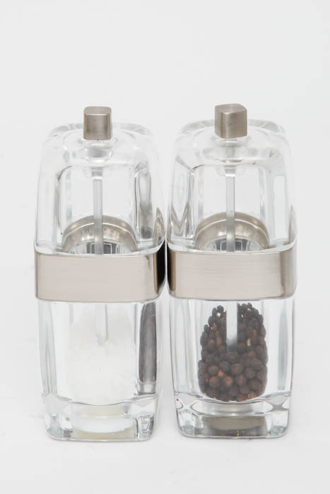 Stovetop Kettle and Kitchen Accessories