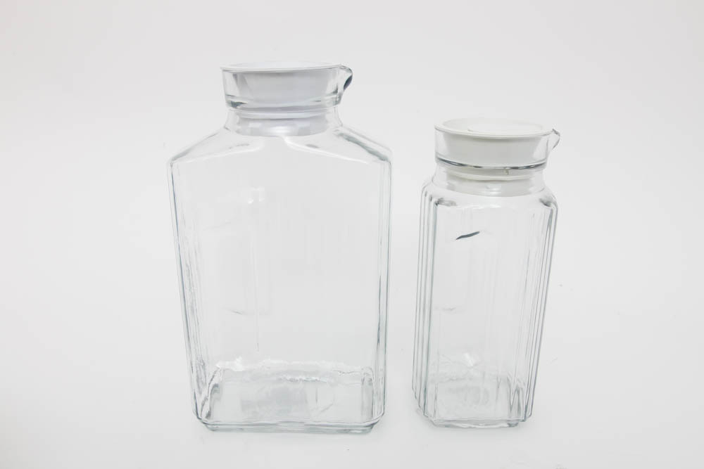 Stovetop Kettle and Kitchen Accessories