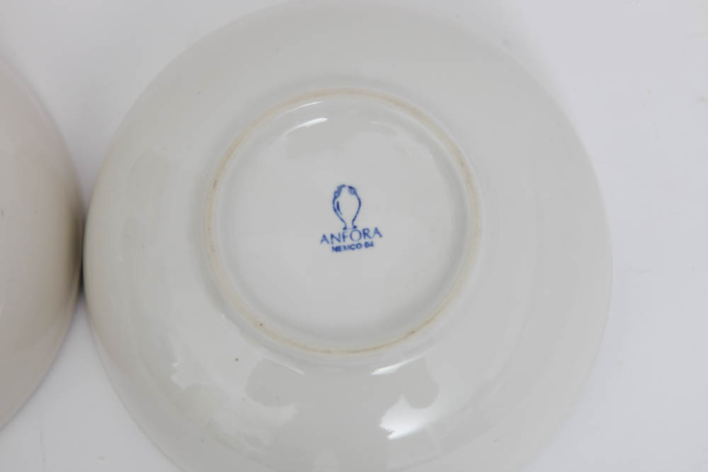 Stovetop Kettle and Kitchen Accessories