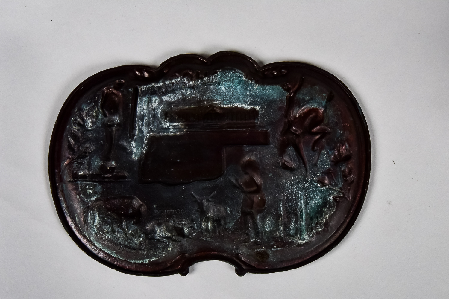 Glass and Silver-Plated Decor