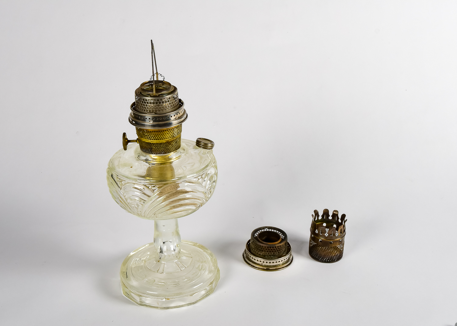 Aladdin Kerosene Lamp with Accessories