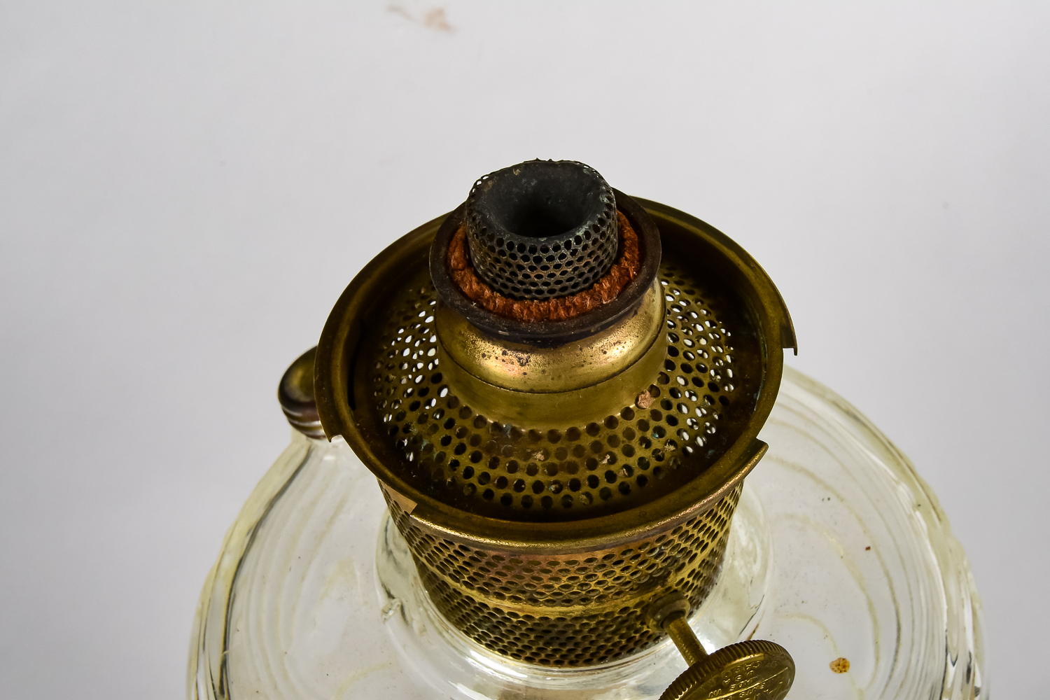 Aladdin Kerosene Lamp with Accessories