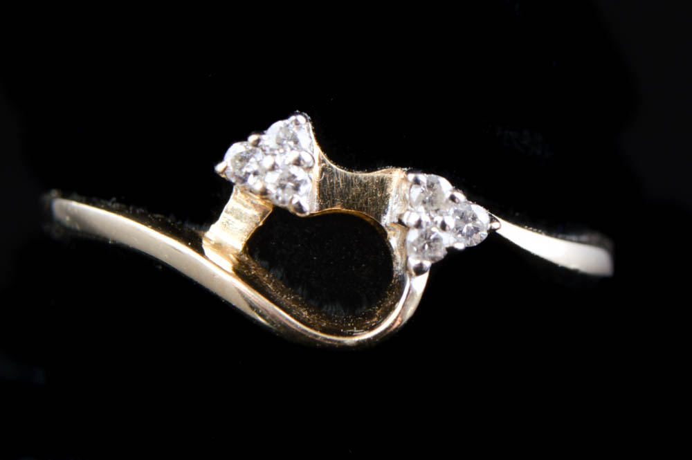 14K Gold Diamond Interlocking Wedding Ring Set