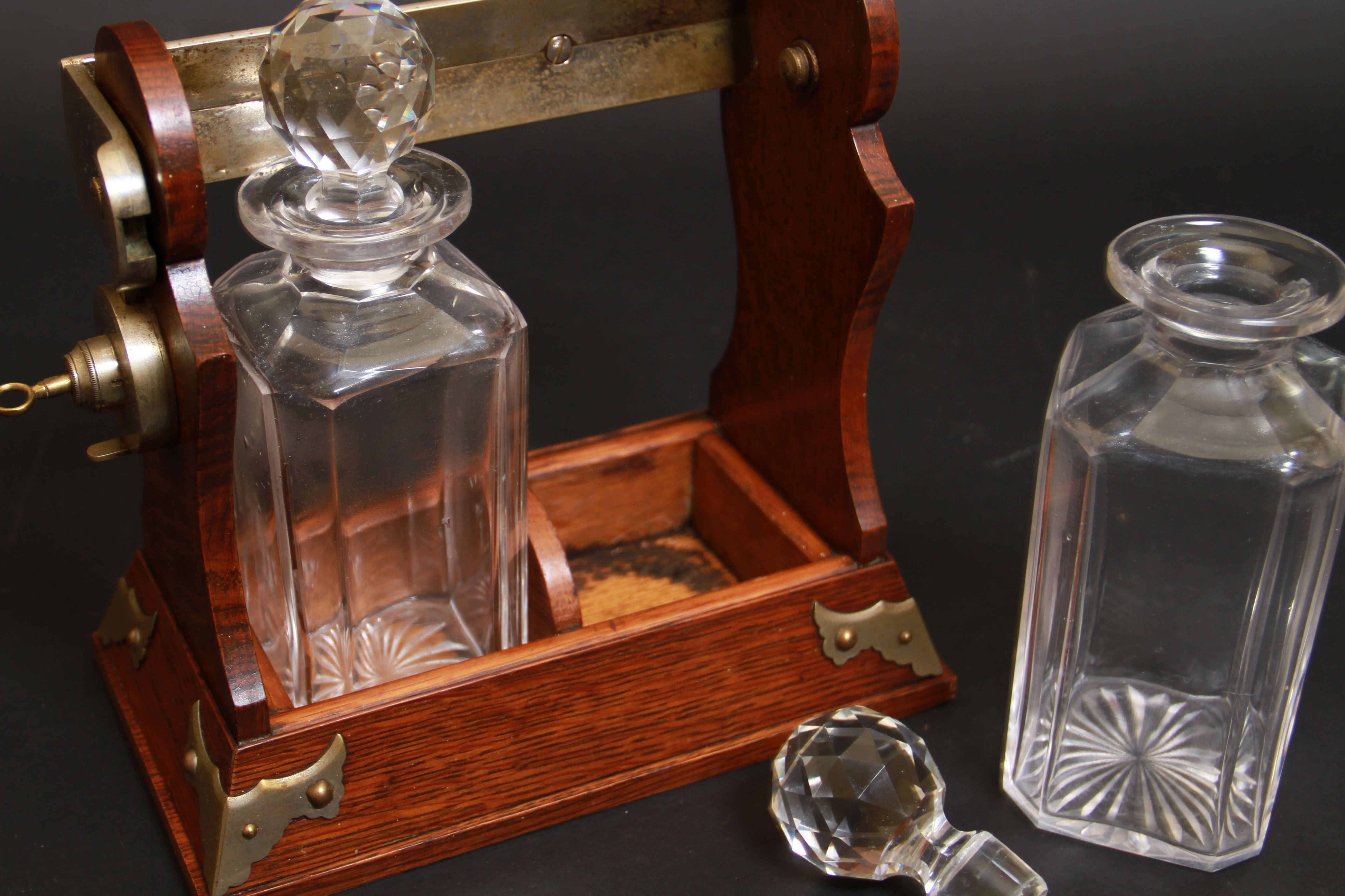 Betjemann's Tantalus Decanter