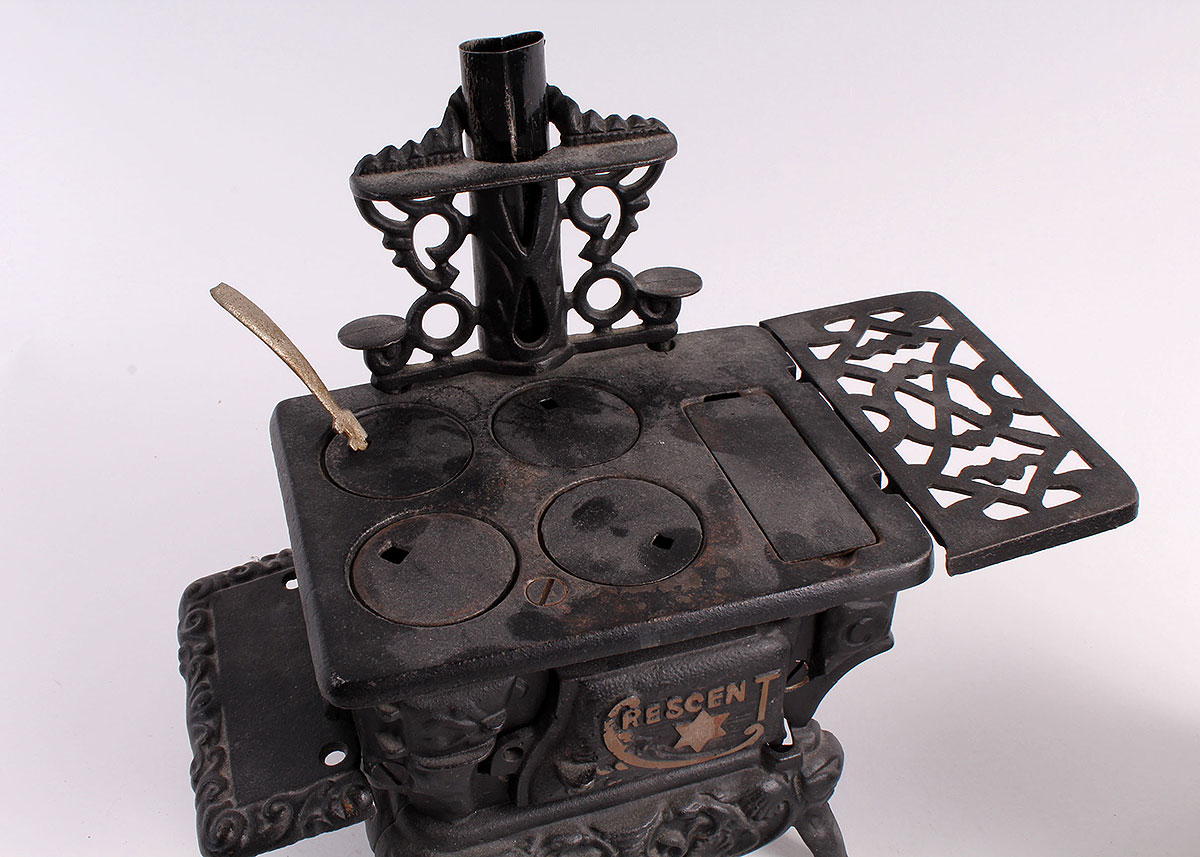 Cast Iron Doll Stoves