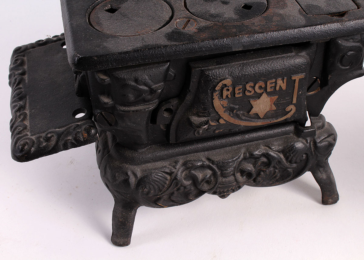 Cast Iron Doll Stoves
