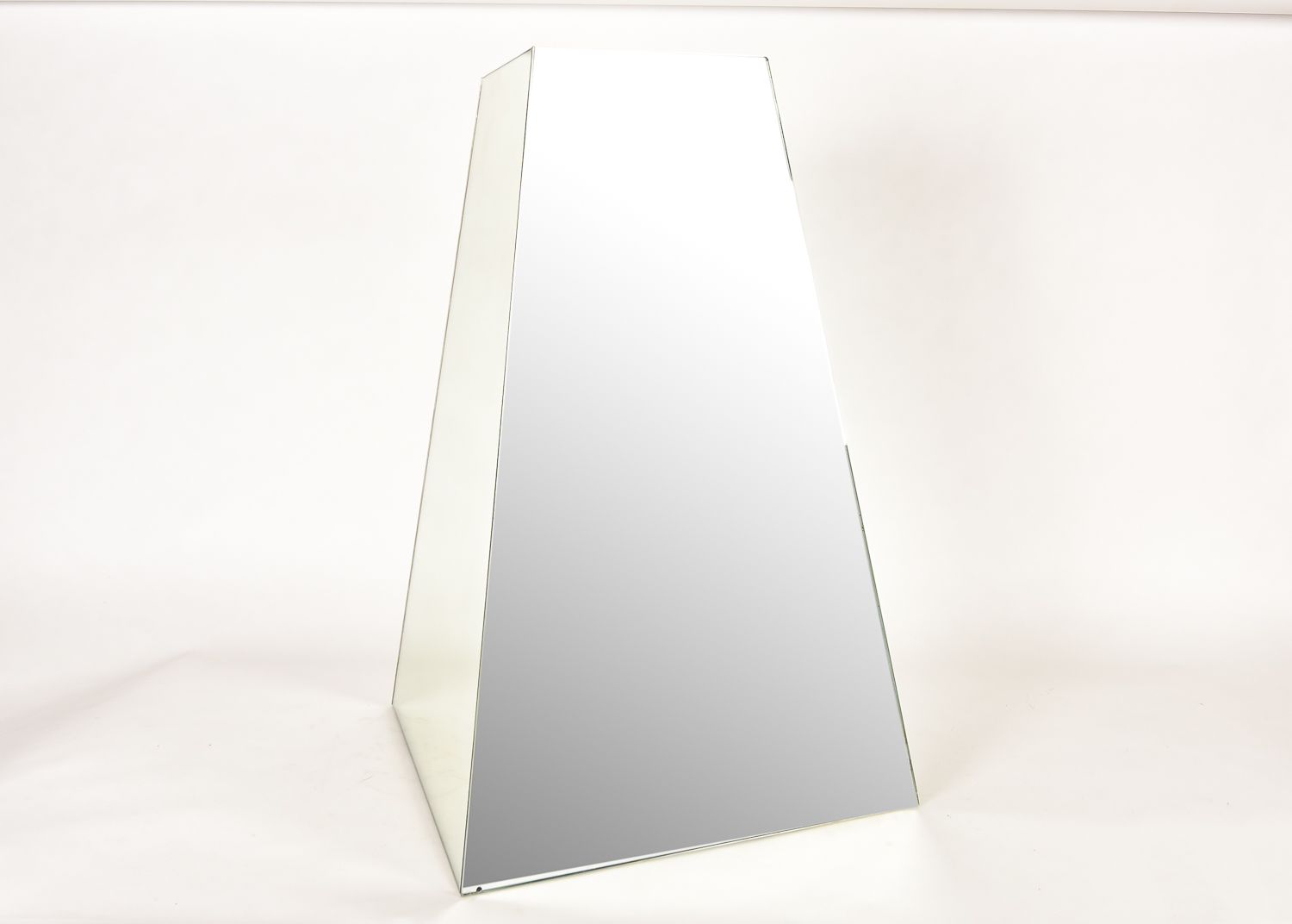 Mirrored Obelisk Pedestal