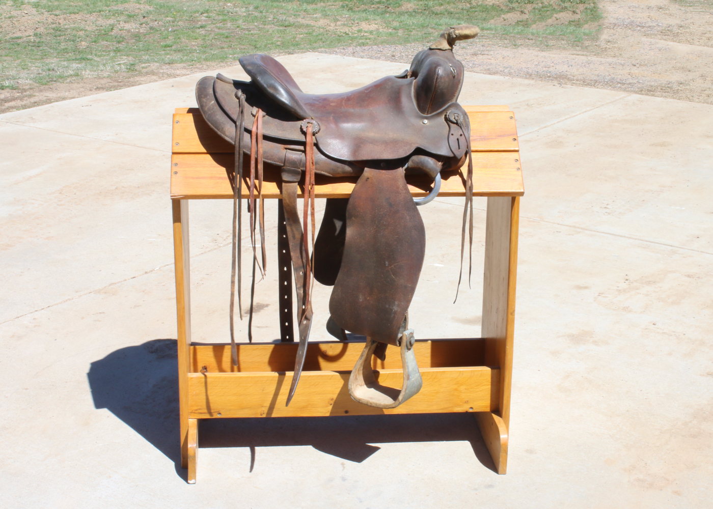 Saddle and Stand