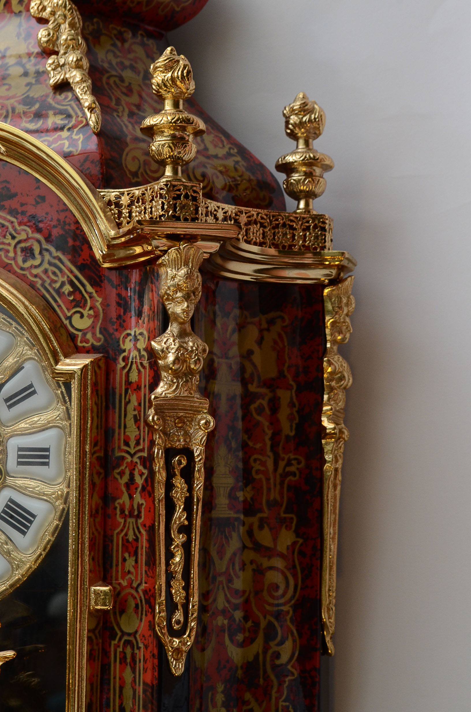 Italian Le Ore 24kt Gold Plate Clock and Table