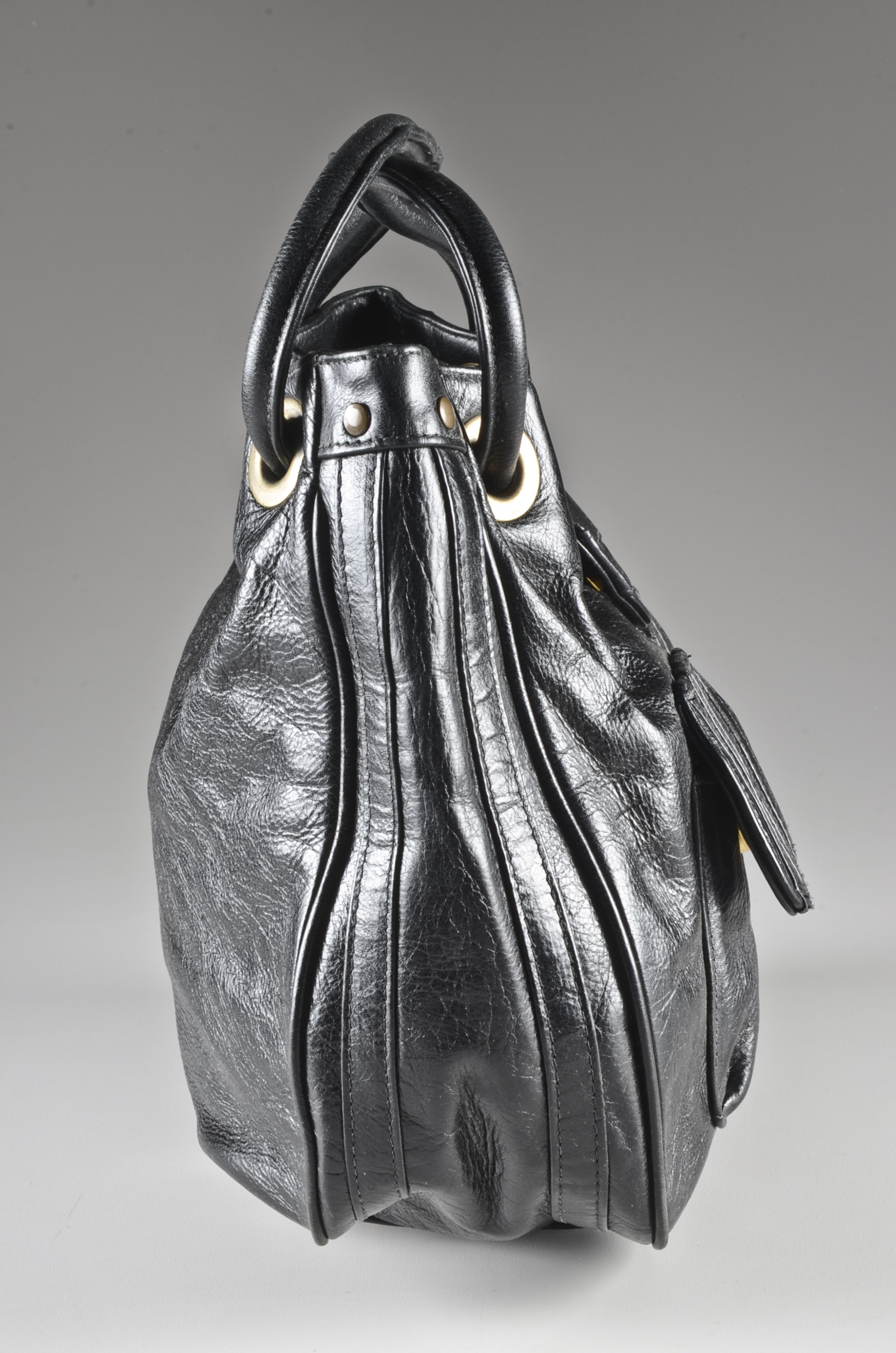 Jisu Black Leather Satchel Bag