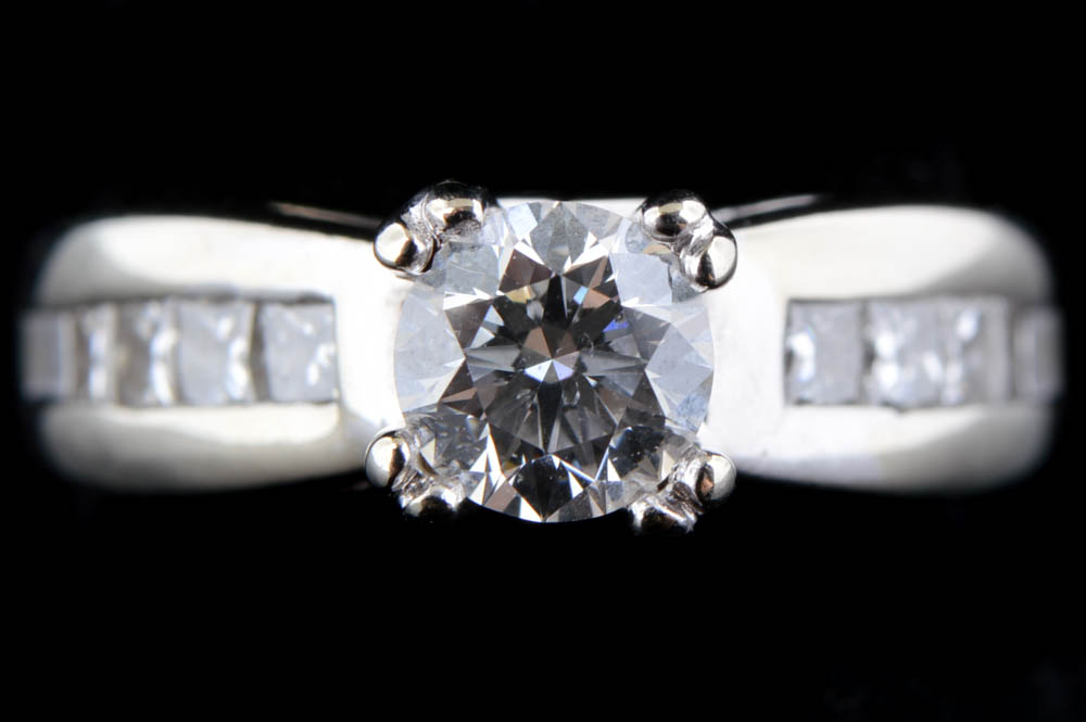 1.00CTW Diamond Platinum Engagement Ring