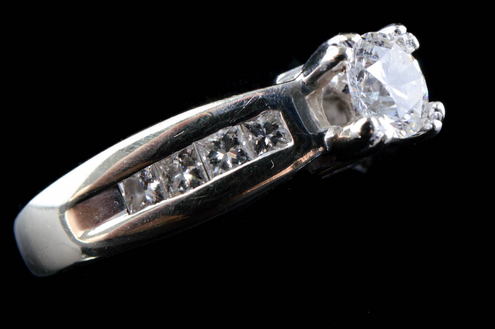 1.00CTW Diamond Platinum Engagement Ring