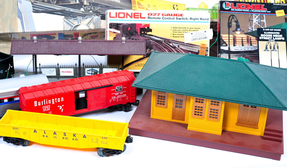 Lionel Black River Freight Train Set