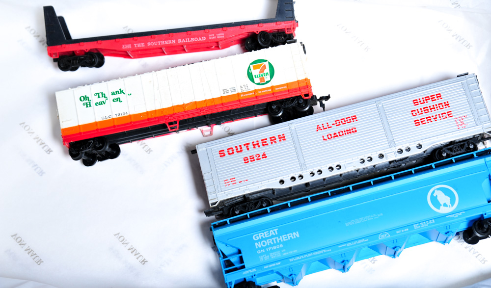 Lionel Black River Freight Train Set