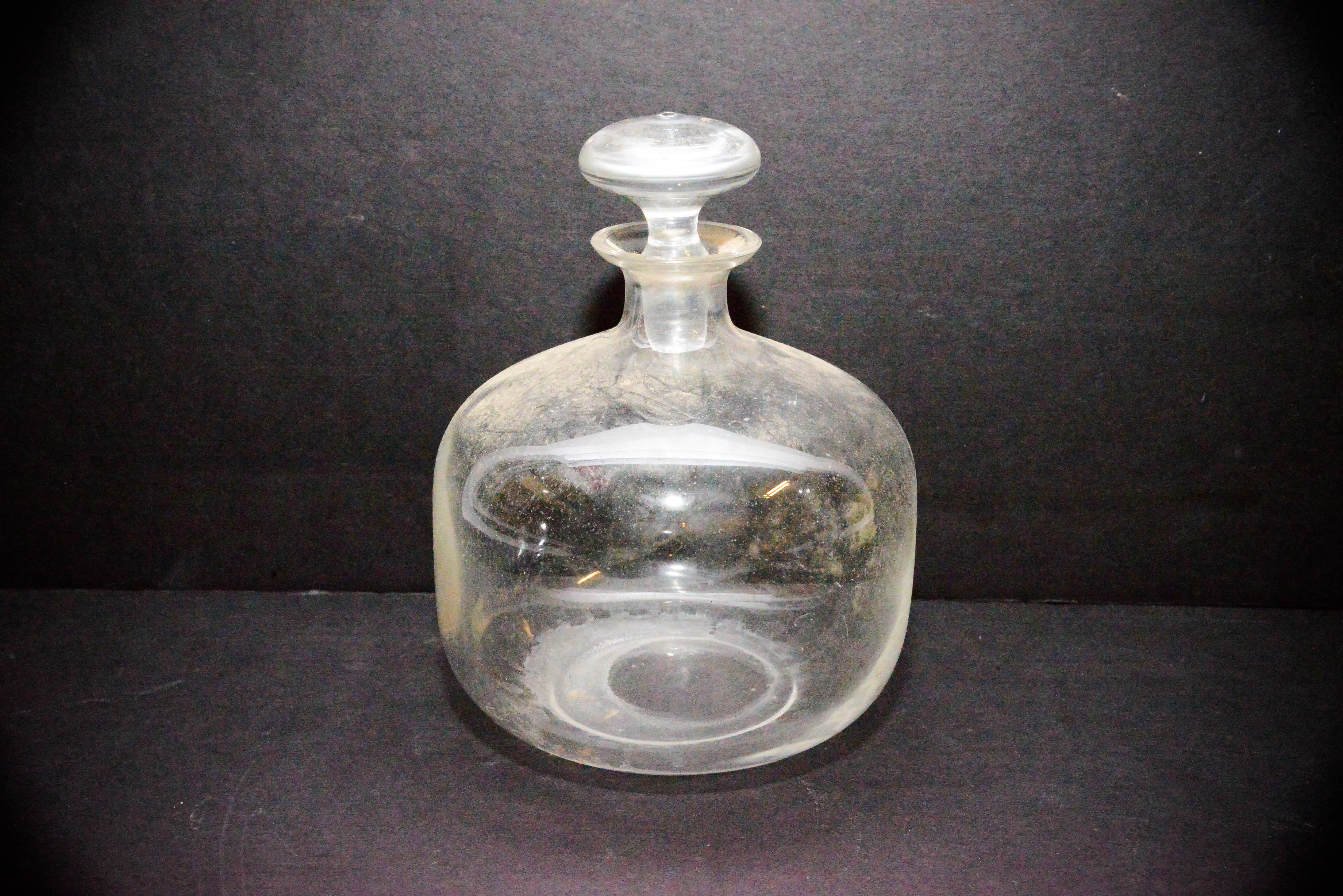 Decanter and Burgundy Glasses