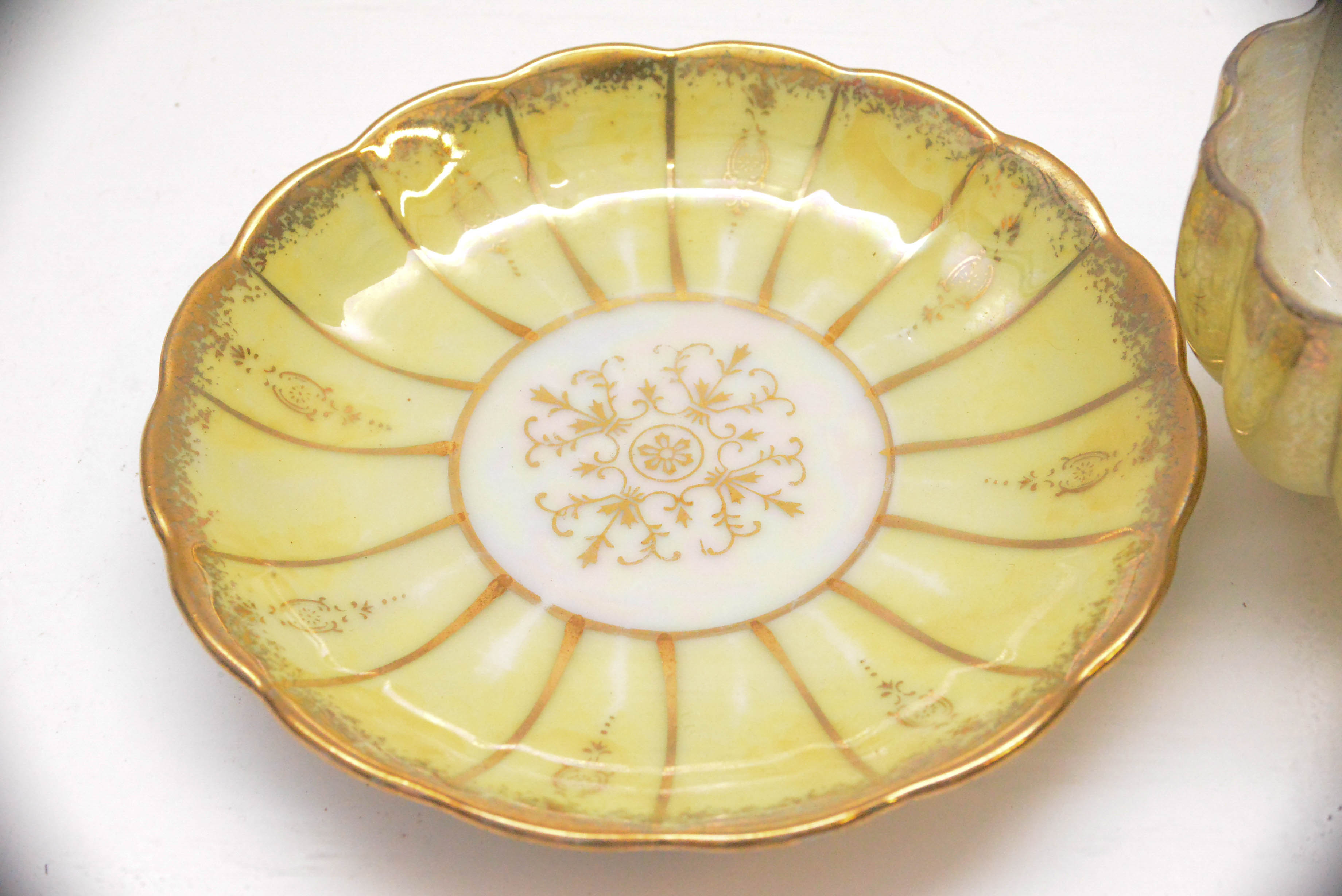 Pair of Japanese Porcelain Teacups and Saucers